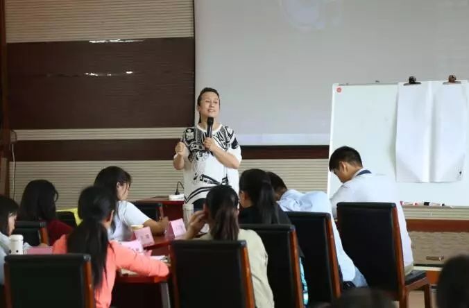 心灵鸡汤汤_关于梦的心灵鸡汤_心灵鸡汤含义