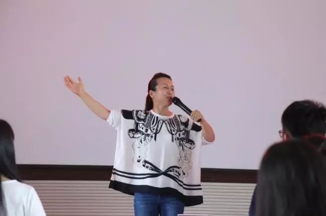 关于梦的心灵鸡汤_心灵鸡汤汤_心灵鸡汤含义