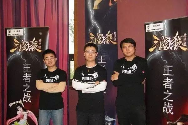 卡牌三国手游攻略_卡牌三国最强阵容是什么_三国杀实体卡牌