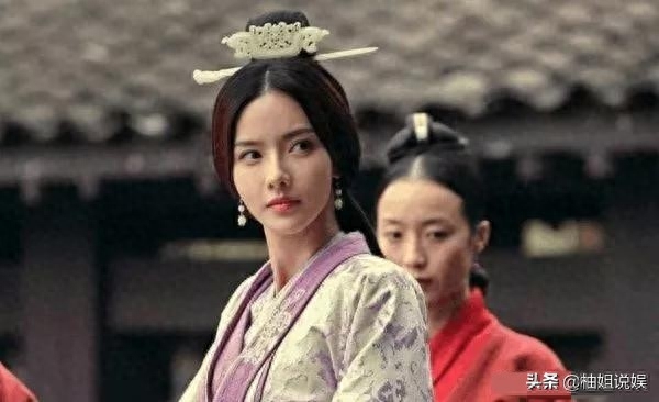 三国杀大乔小乔_终极三国小乔和周瑜_女神三国小乔