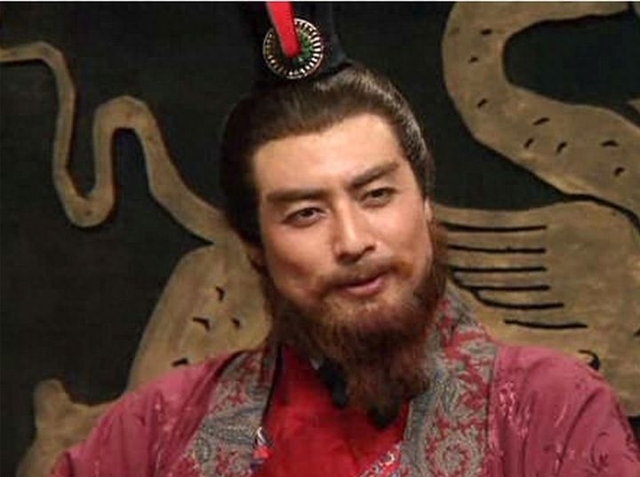 萌三国上孙权的长相_孙权长相三国演义的介绍_孙权长相奇特