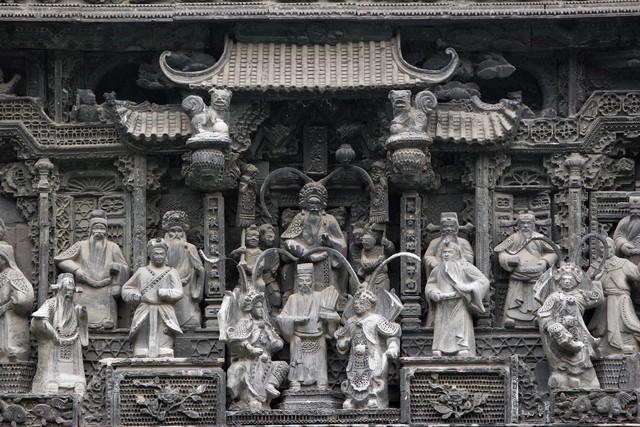 少不看水浒老不看三国是什么意思_老不老水浒少不看三国_老看三国少看水浒