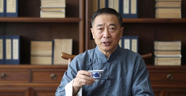 马未都对于丹评价分析_于丹国学水平评价_于丹与心灵鸡汤